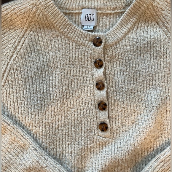 Beige cropped sweater with buttons - size S - Picture 2 of 2